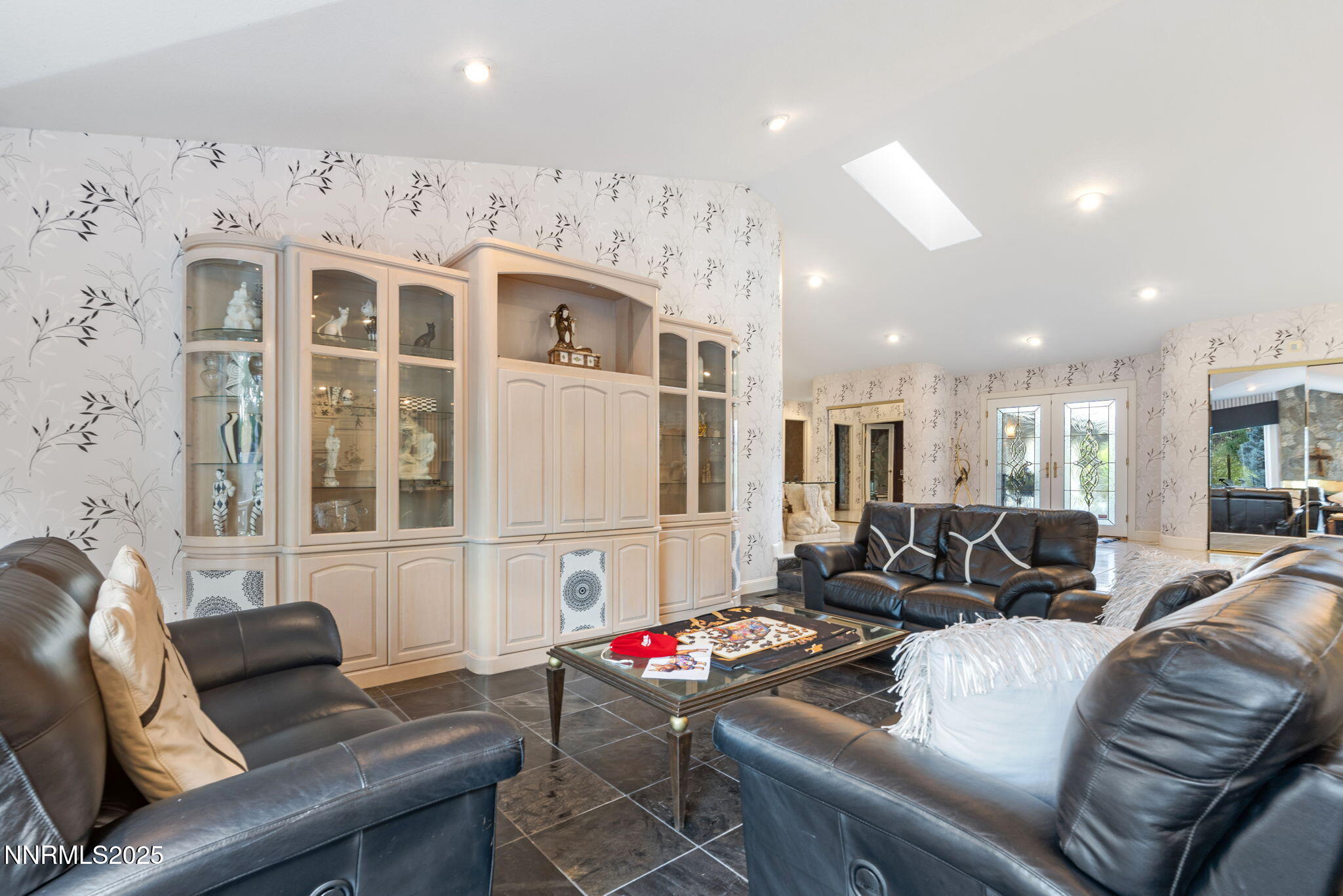5195 Canyon Drive Reno, NV 89519 - Photo 16 of 69 a living room with furniture and wooden floor