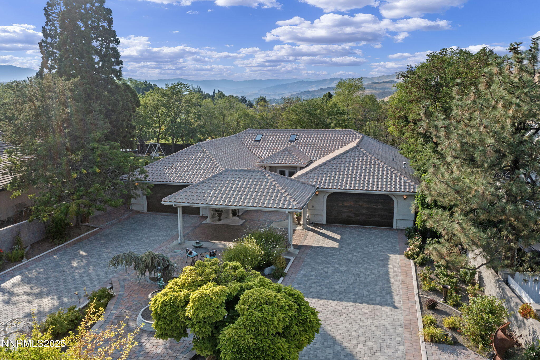 5195 Canyon Drive Reno, NV 89519 - Photo 60 of 69 front view of a house with a yard