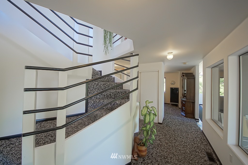 130 East Robbins Road Grapeview, WA 98546 - Photo 11 of 25 Gallery Image 11