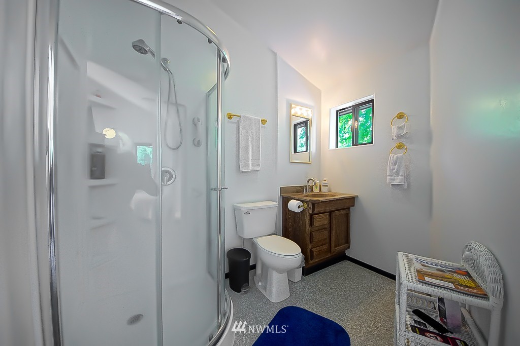 130 East Robbins Road Grapeview, WA 98546 - Photo 19 of 25 Gallery Image 19