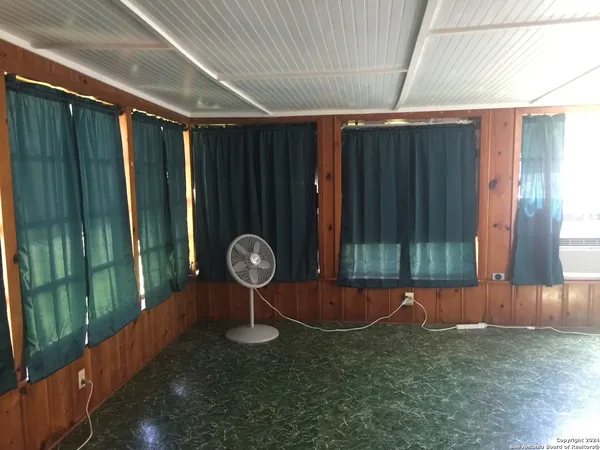 $1,135 | 260 Kenmar Drive, San Antonio, TX 78220