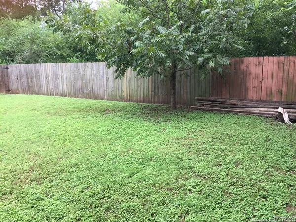 $1,135 | 260 Kenmar Drive, San Antonio, TX 78220