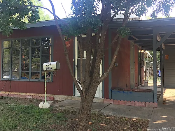 $1,135 | 260 Kenmar Drive, San Antonio, TX 78220