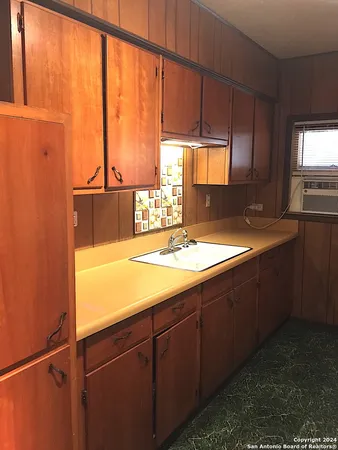 $1,135 | 260 Kenmar Drive, San Antonio, TX 78220