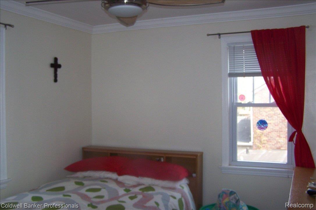 67 Amherst Road Pleasant Ridge, MI 48069 - Photo 10 of 17 Bedroom