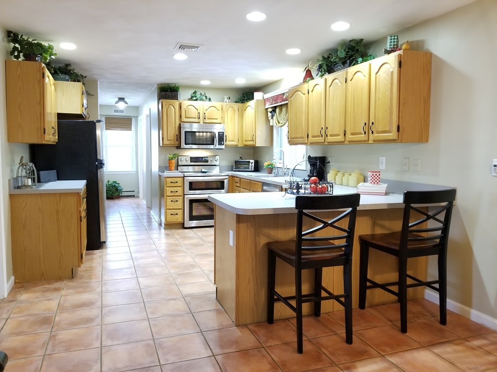 19 Annetta Road Ashland, MA 01721 - Photo 4 of 28 Gallery Image 4