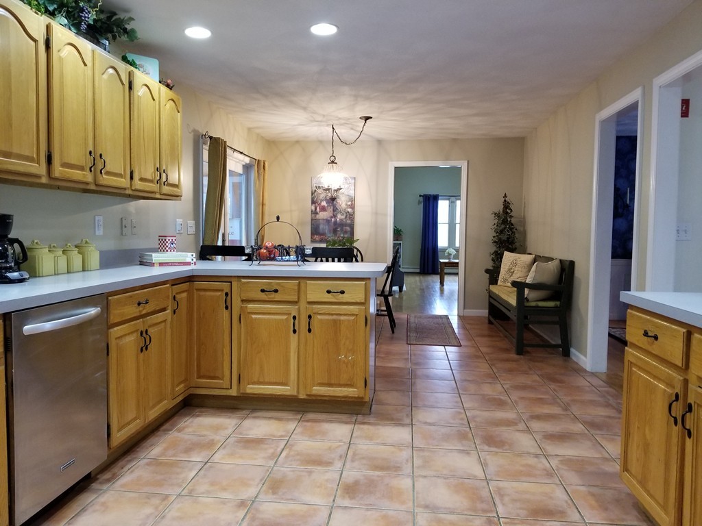 19 Annetta Road Ashland, MA 01721 - Photo 6 of 28 Gallery Image 6