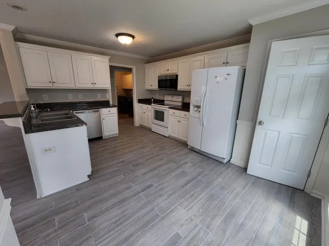 $1,700 | 572 Lory Lane, Grovetown, GA 30813