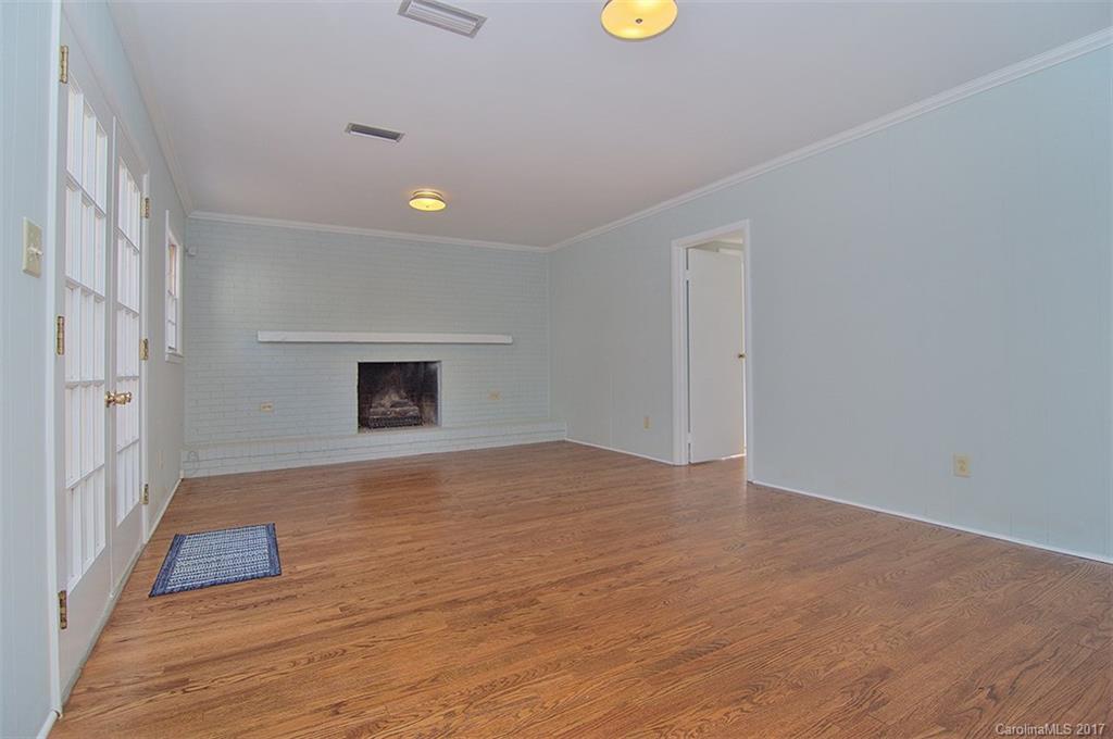 3801 Flowerfield Road Charlotte, NC 28210 - Photo 6 of 24 Gallery Image 6