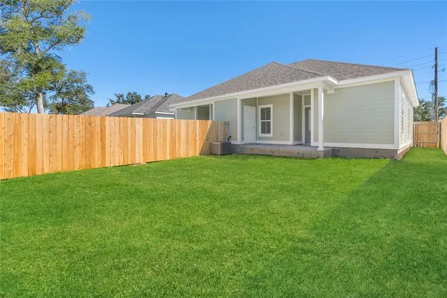 $1,975 | 518 Main Street, Unit B, Belle Chasse, LA 70037