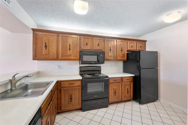 $2,000 | 6519 Coral Lake Drive, Unit 207, Pompano Beach, FL 33063