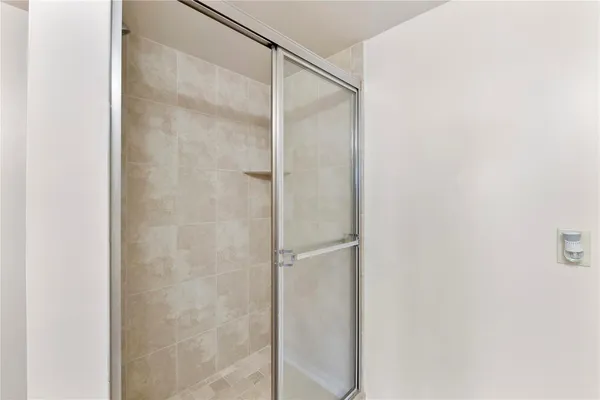 $2,000 | 6519 Coral Lake Drive, Unit 207, Pompano Beach, FL 33063