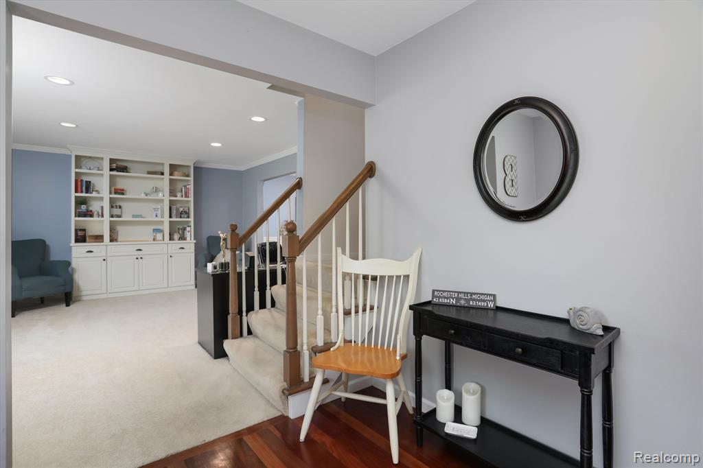 601 Lake Forest Road Rochester Hills, MI 48309 - Photo 4 of 40