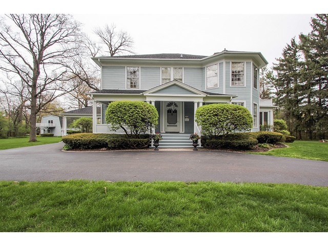 1087 Edgewood Road Lake Forest, IL 60045 - Photo 1 of 25