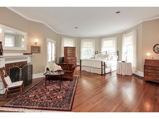 1087 Edgewood Road Lake Forest, IL 60045 - Photo 12 of 25