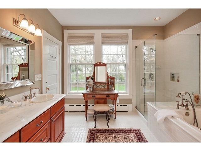 1087 Edgewood Road Lake Forest, IL 60045 - Photo 13 of 25