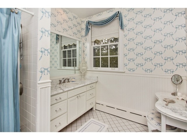 1087 Edgewood Road Lake Forest, IL 60045 - Photo 19 of 25