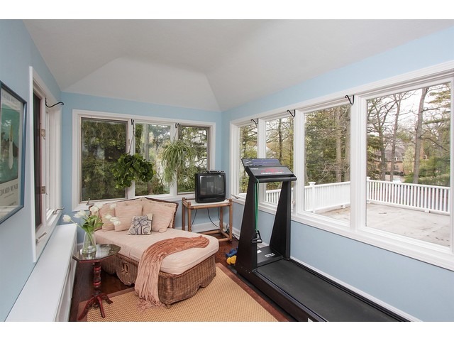 1087 Edgewood Road Lake Forest, IL 60045 - Photo 20 of 25