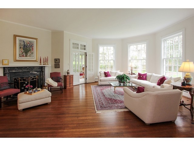1087 Edgewood Road Lake Forest, IL 60045 - Photo 3 of 25