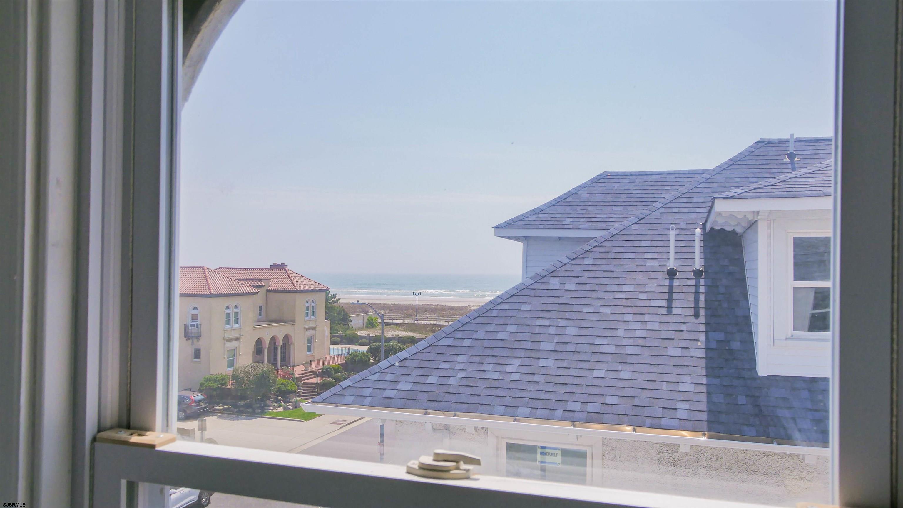 4700 Atlantic Avenue Atlantic City, NJ 08401 - Photo 64 of 74 a view of a balcony with an outdoor space