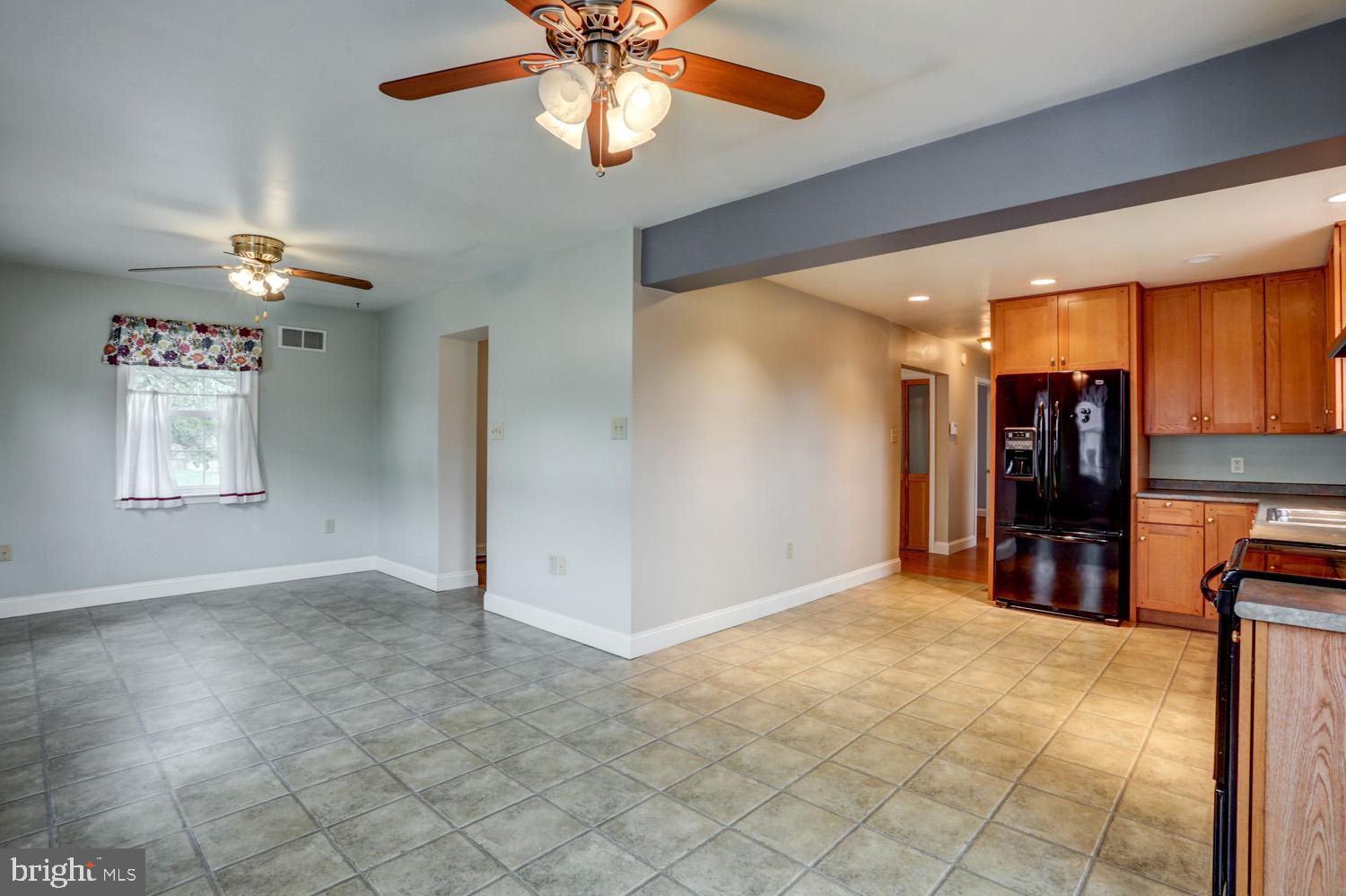 411 Haig Boulevard Reading, PA 19607 - Photo 13 of 36 L-shaped Kitchen & Dining Area
