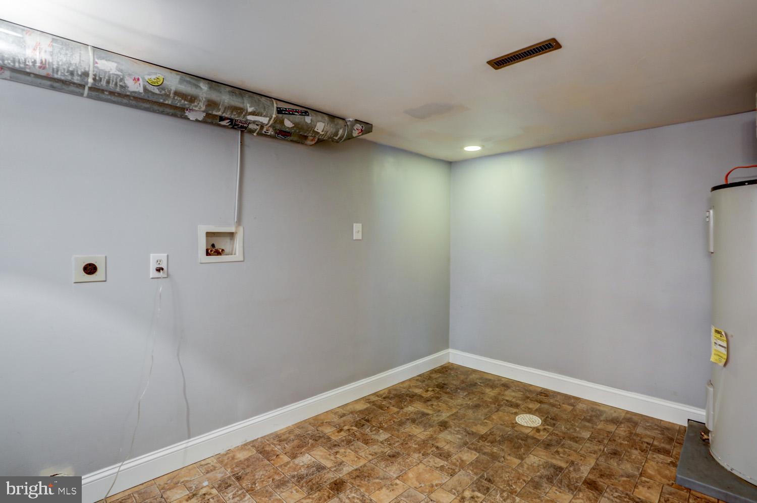 411 Haig Boulevard Reading, PA 19607 - Photo 29 of 36 Lower Level Laundry Room w/lots of Space