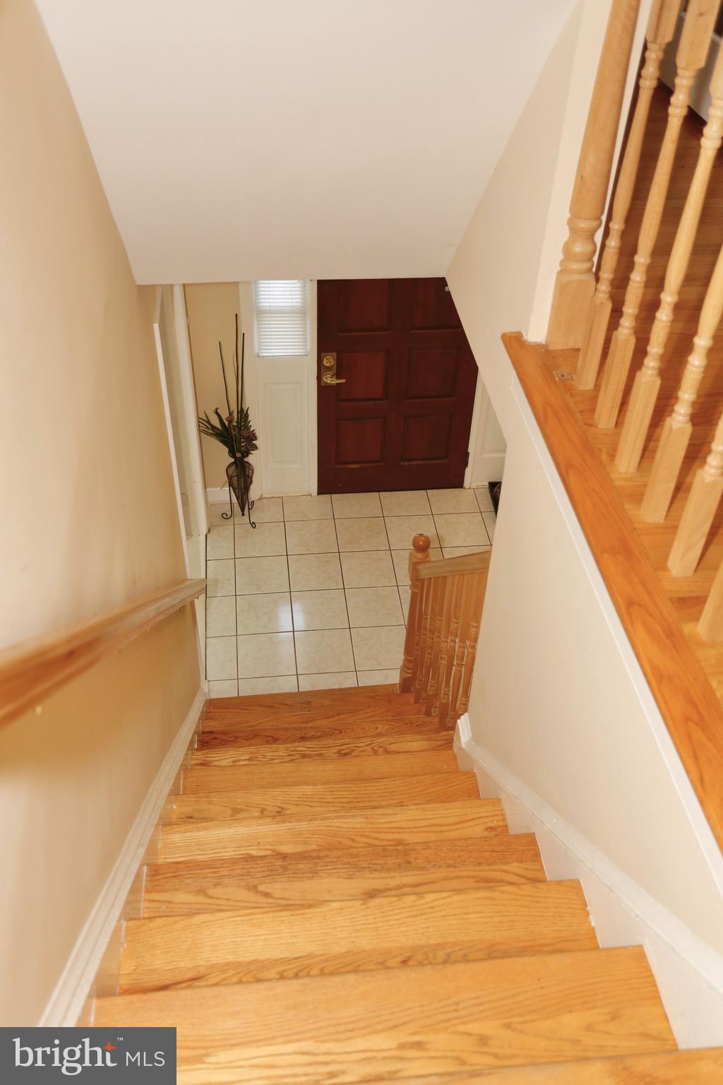 314 Summit Hall Road Gaithersburg, MD 20877 - Photo 14 of 31 Stairs from foyer to upper level