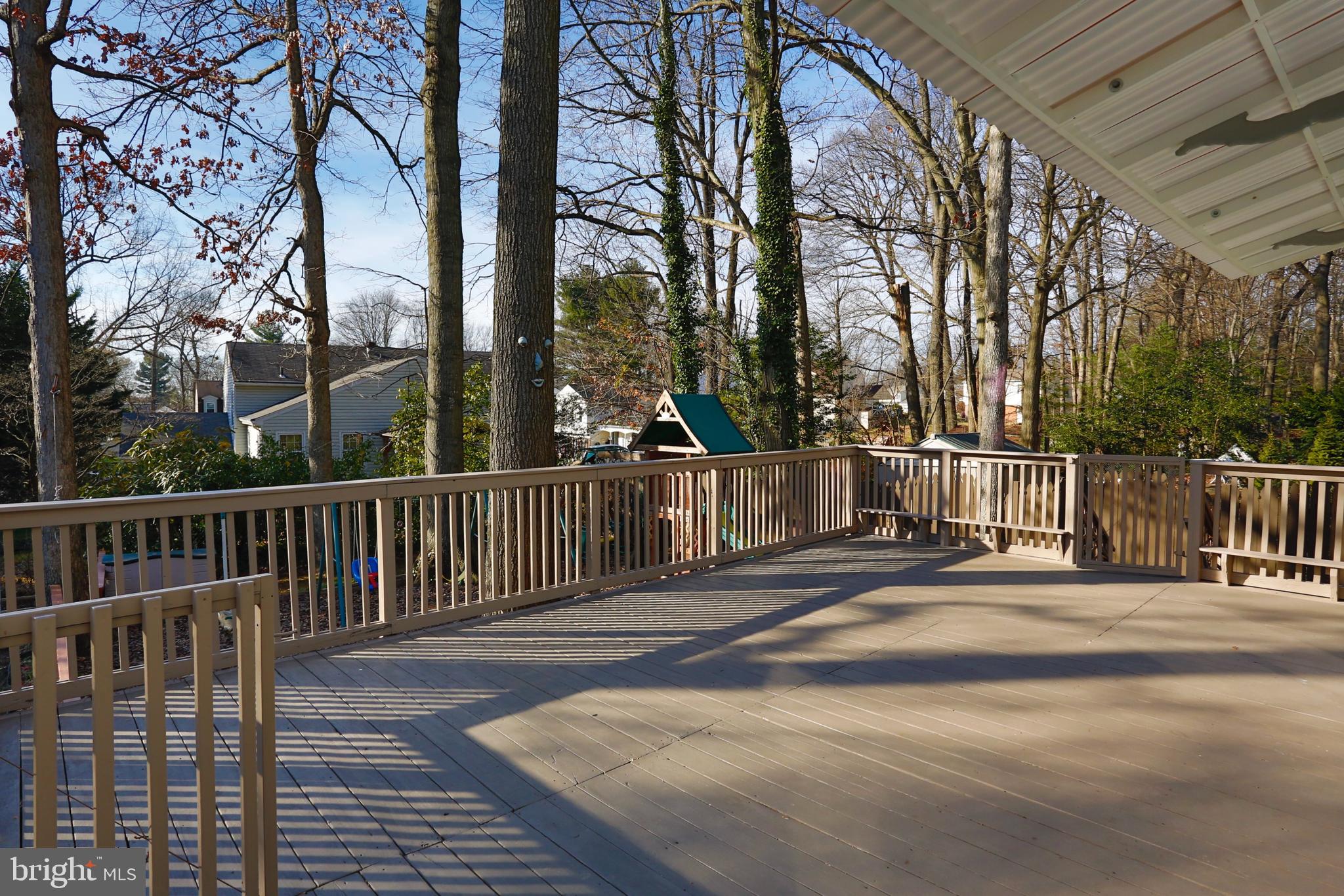 314 Summit Hall Road Gaithersburg, MD 20877 - Photo 30 of 31 Extensive rear deck