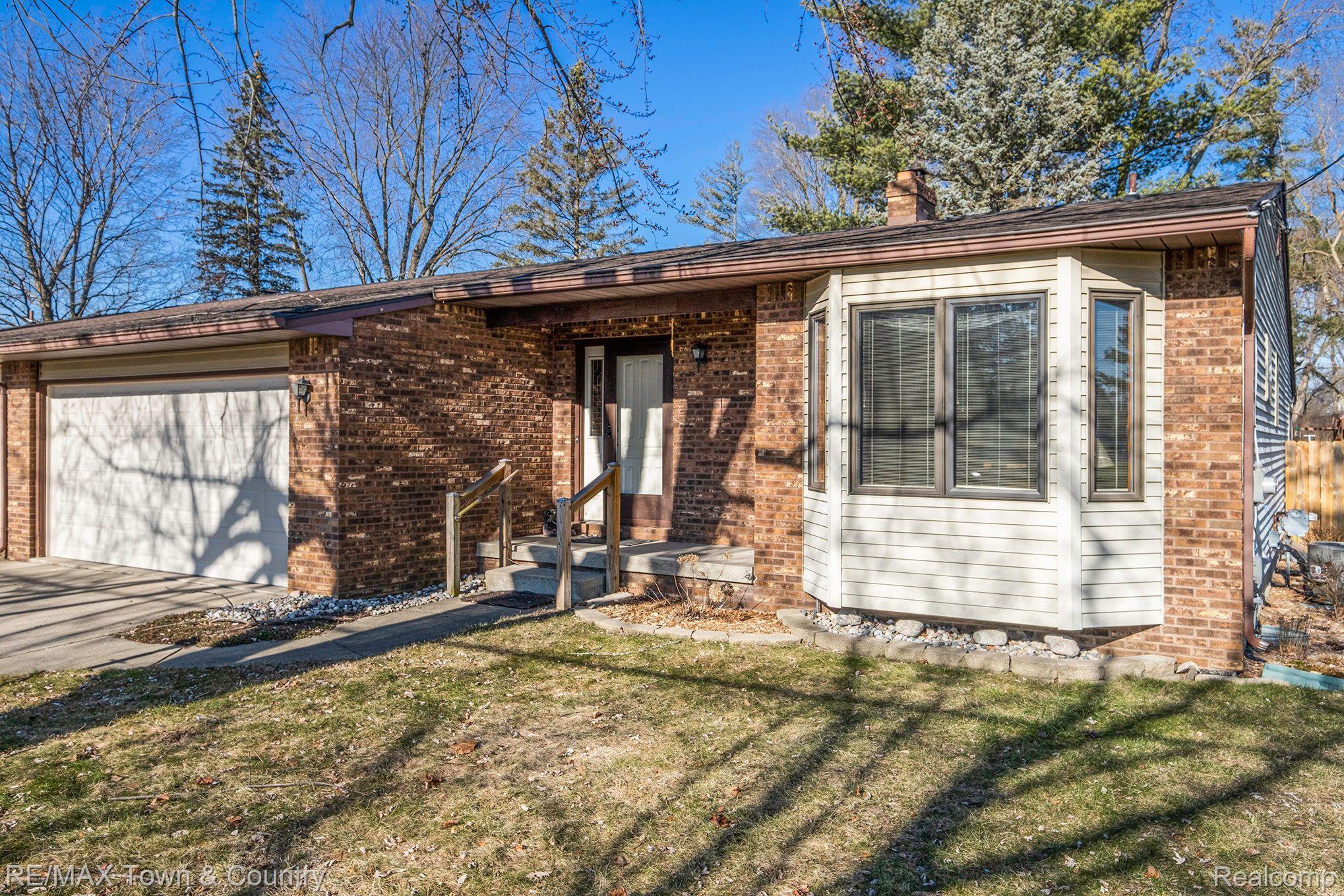 1433 Flushing Road Flushing, MI 48433 - Photo 2 of 28 Gallery Image 2