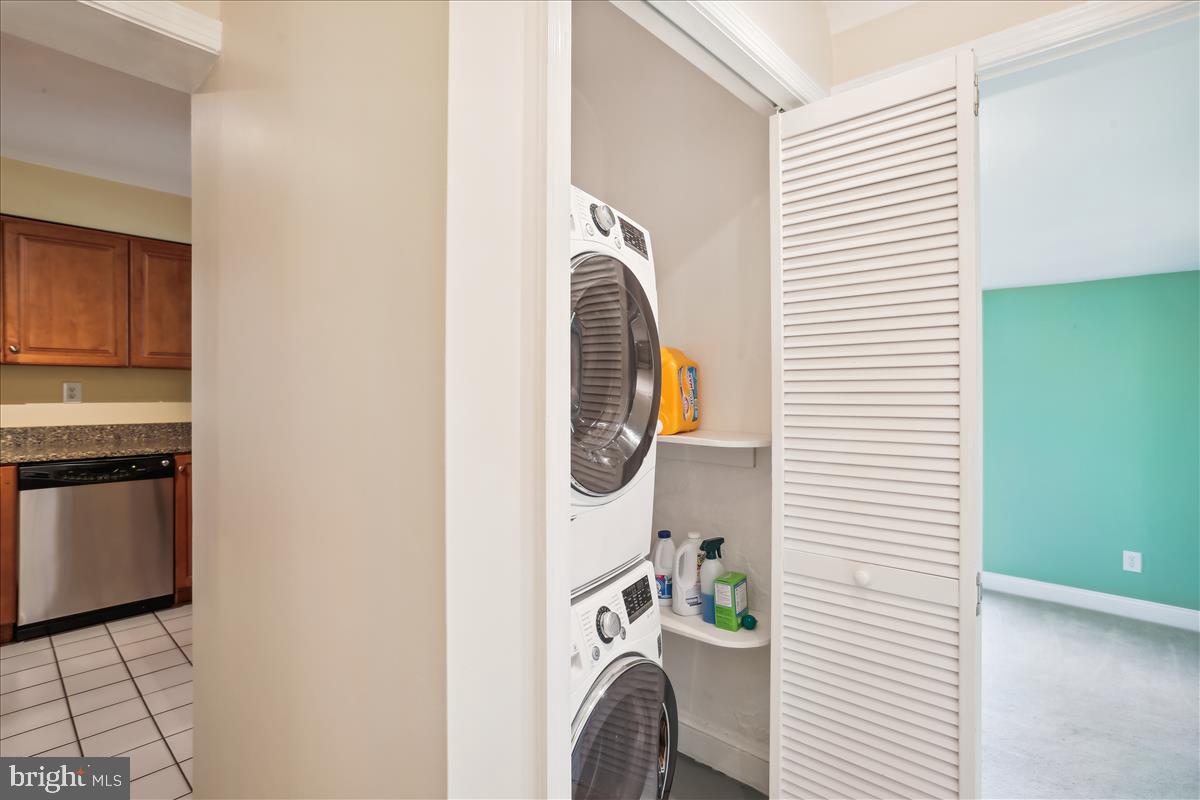 1806 Arcola Avenue Silver Spring, MD 20902 - Photo 9 of 32 Laundry