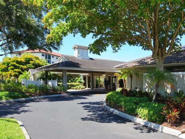 a view of a lake and outdoor space