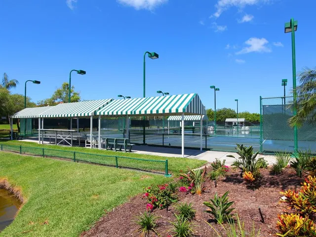 $735,000 | 5430 Eagles Point Circle, Unit 101, Sarasota, FL 34231