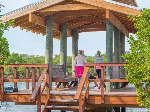 $735,000 | 5430 Eagles Point Circle, Unit 101, Sarasota, FL 34231