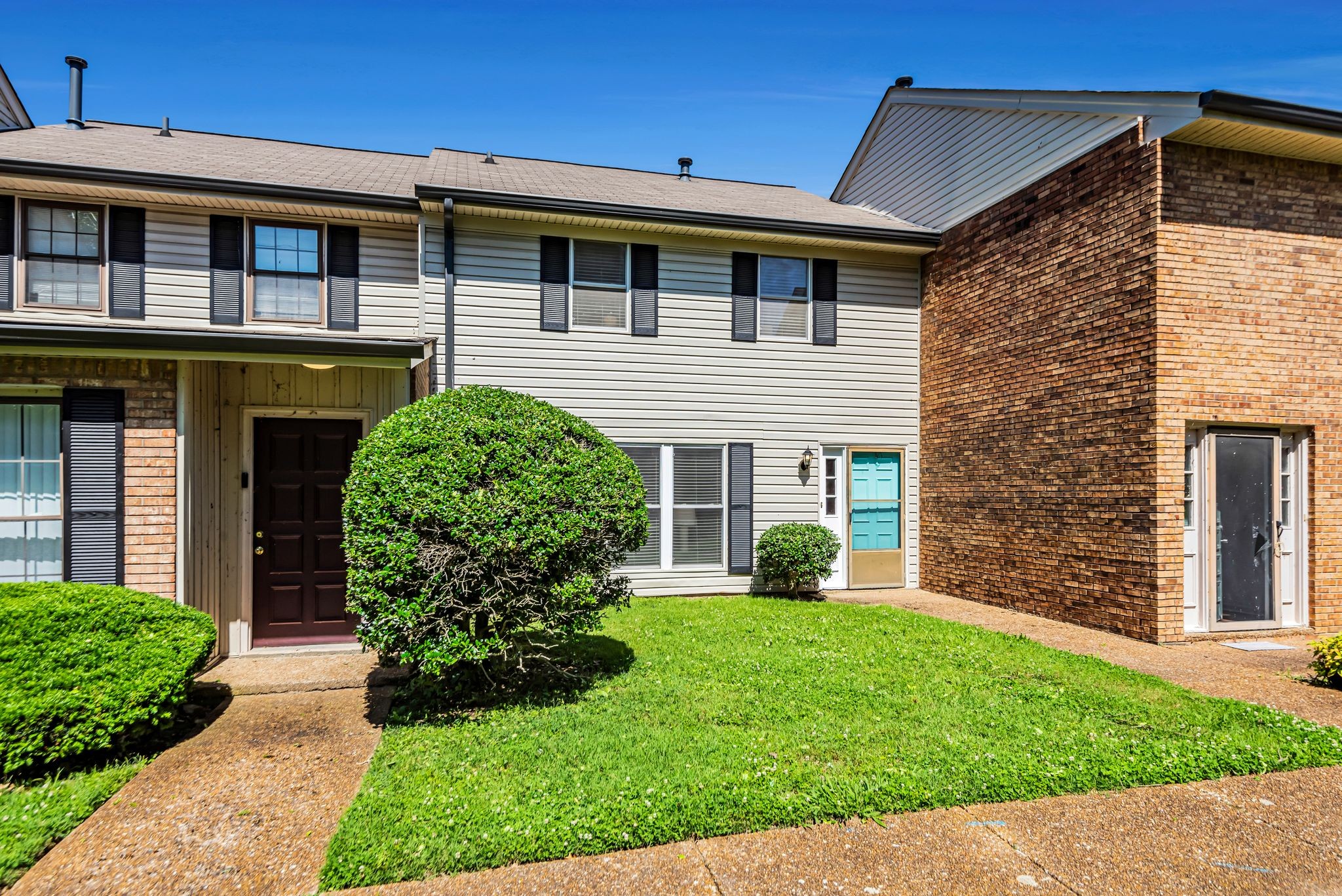 4001 Anderson Road, Unit J18 Nashville, TN 37217 - Photo 3 of 31 Gallery Image 3