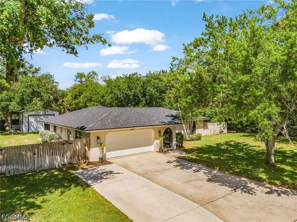 $375,000 | 2249 River Oak Lane, Fort Myers, FL 33905