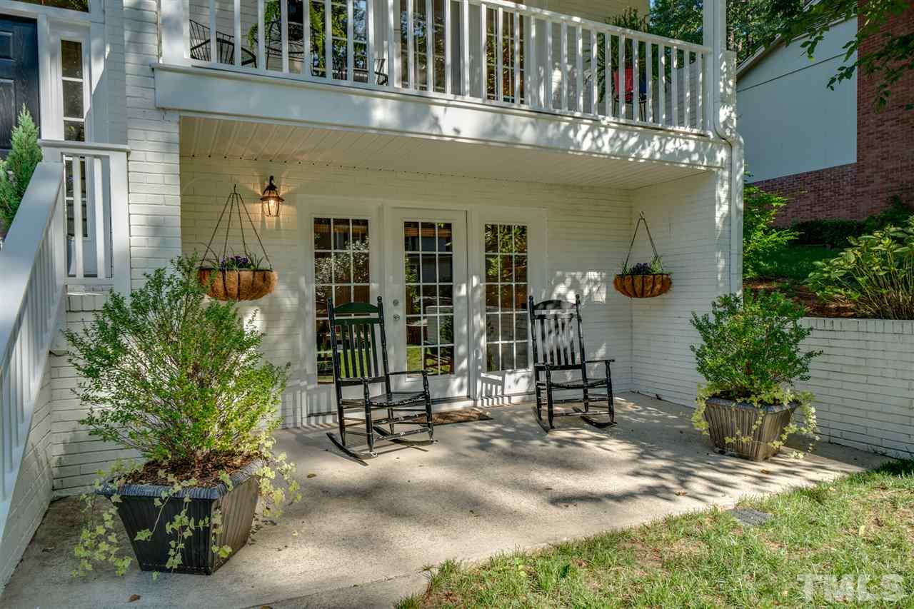 808 Davidson Street Raleigh, NC 27609 - Photo 6 of 30 front view of a house with a garden