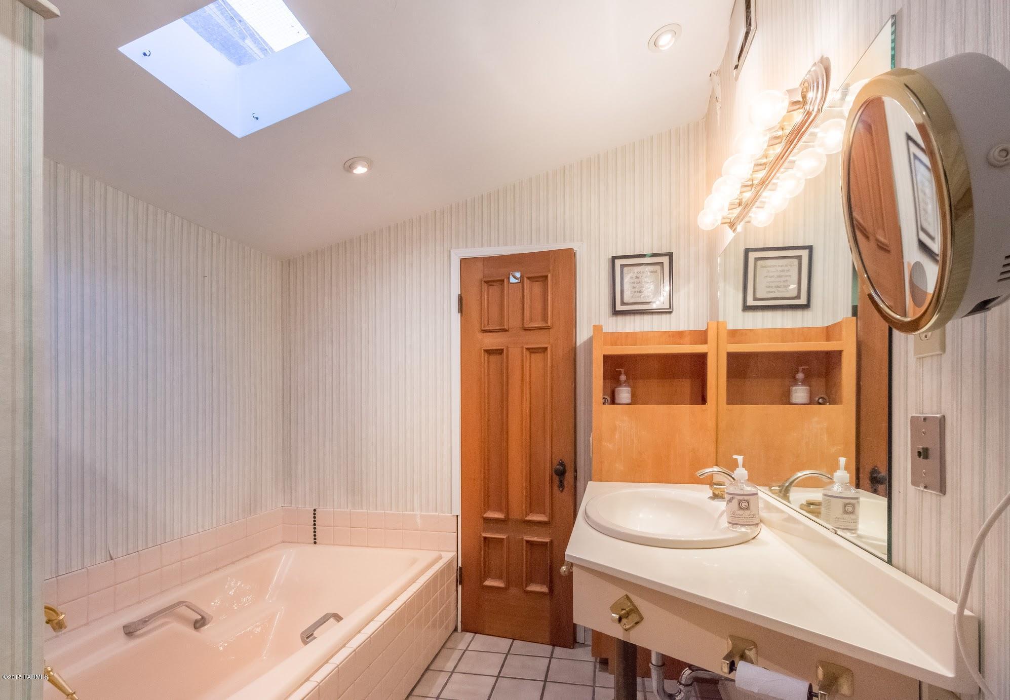3851 North Country Club Road Tucson, AZ 85716 - Photo 35 of 39 Gallery Image 35