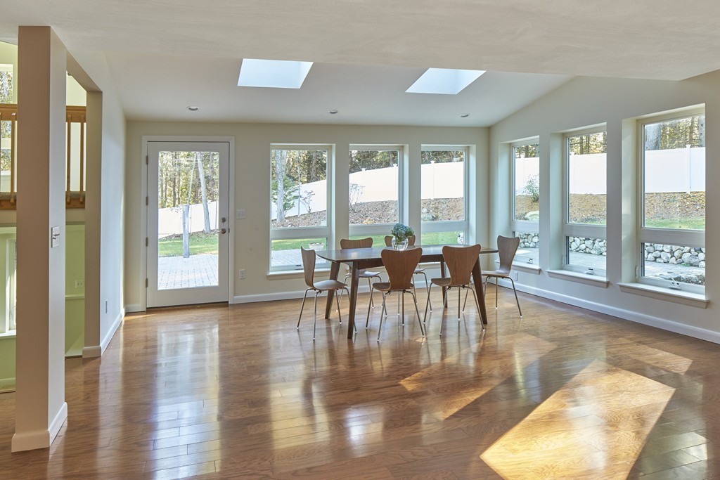 54 Country Corners Road Wayland, MA 01778 - Photo 2 of 10 Gallery Image 2