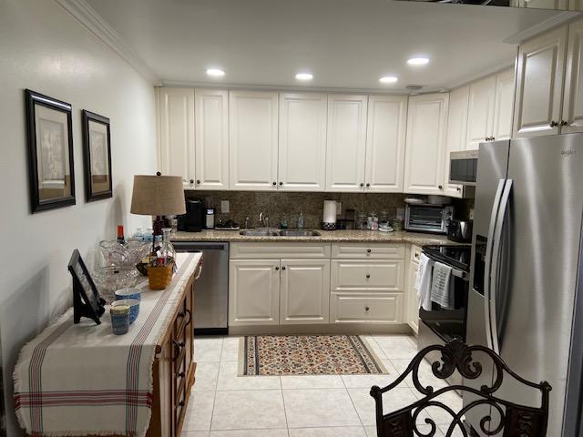 3051 Newcastle A Boca Raton, FL 33434 - Photo 1 of 14 KITCHEN