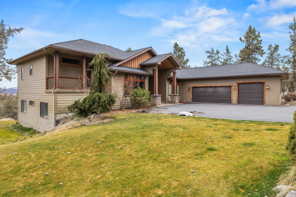 6447 Jake Road Klamath Falls, OR 97601 - Photo 3 of 59