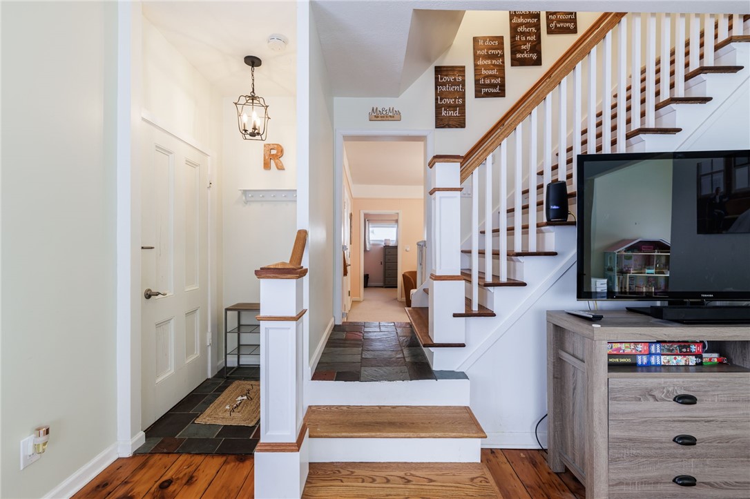 7662 East River Road Rush, NY 14543 - Photo 4 of 38