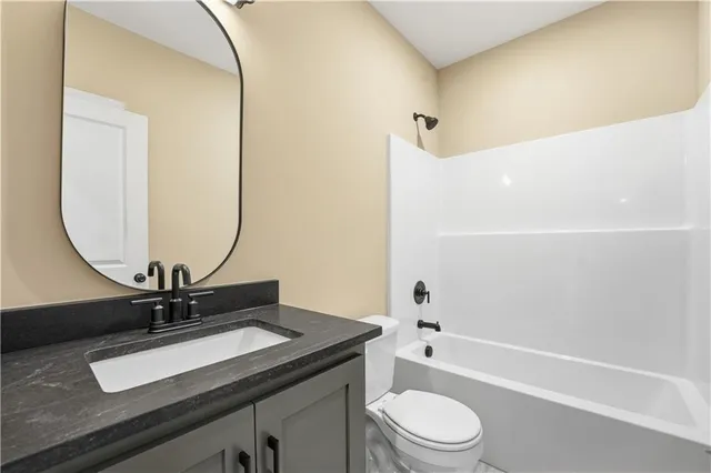 $599,900 | 12160 North Tracy Avenue, Kansas City, MO 64165