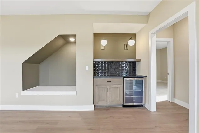 $599,900 | 12160 North Tracy Avenue, Kansas City, MO 64165