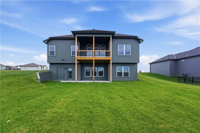 $599,900 | 12160 North Tracy Avenue, Kansas City, MO 64165