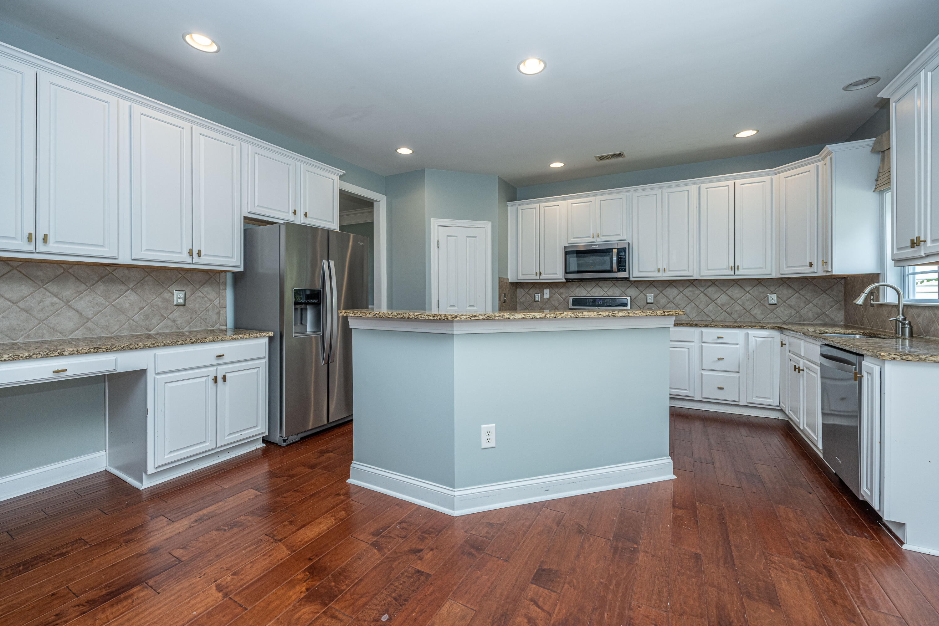 2145 Sandy Point Lane Mount Pleasant, SC 29466 - Photo 12 of 45 2145SandyPointLn017