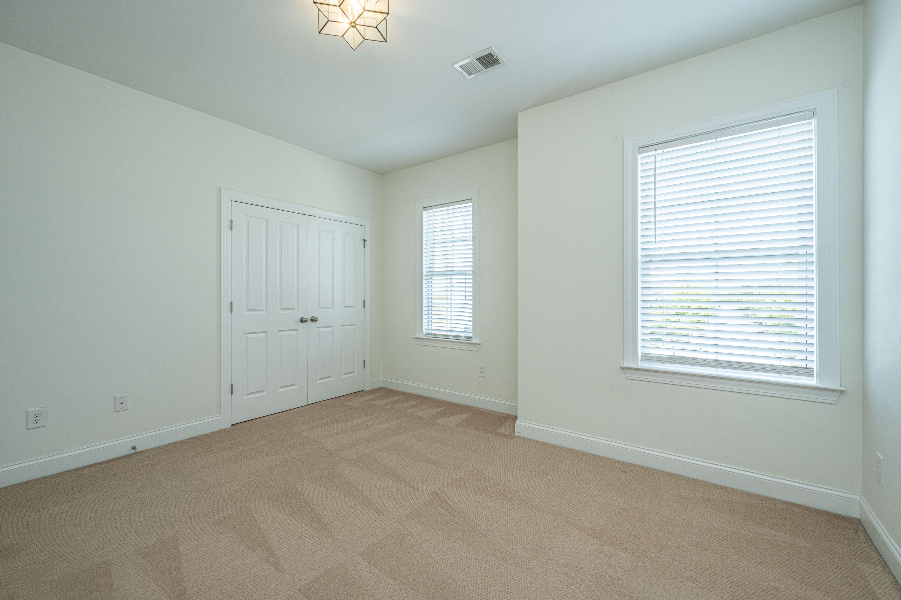 2145 Sandy Point Lane Mount Pleasant, SC 29466 - Photo 27 of 45 2145SandyPointLn032