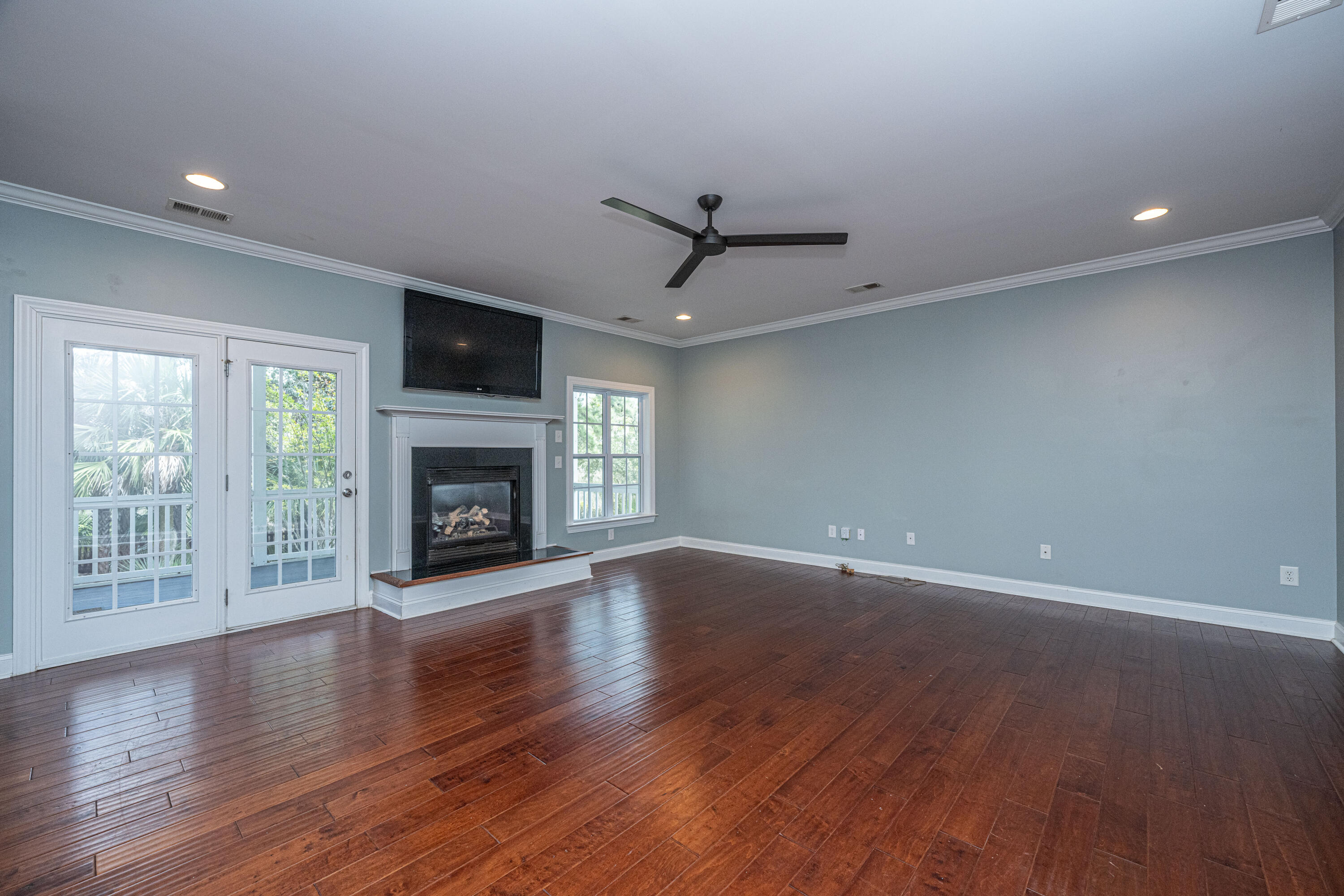 2145 Sandy Point Lane Mount Pleasant, SC 29466 - Photo 5 of 45 2145SandyPointLn013