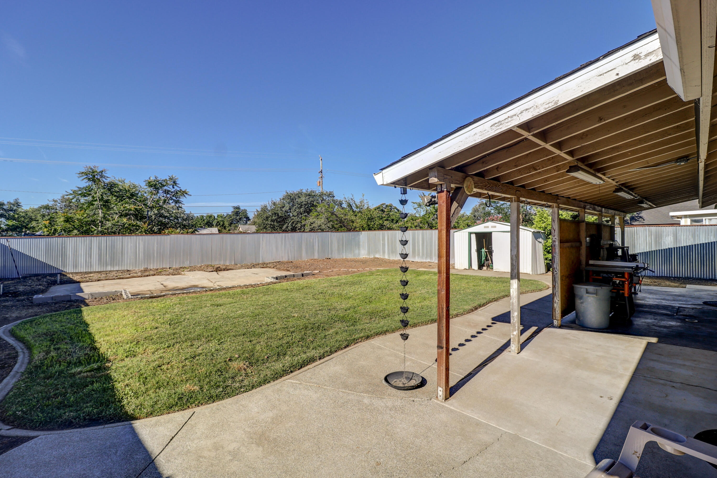 4143 St Patricks Avenue Redding, CA 96003 - Photo 34 of 38 34-IMG_2465_6_7_8_9