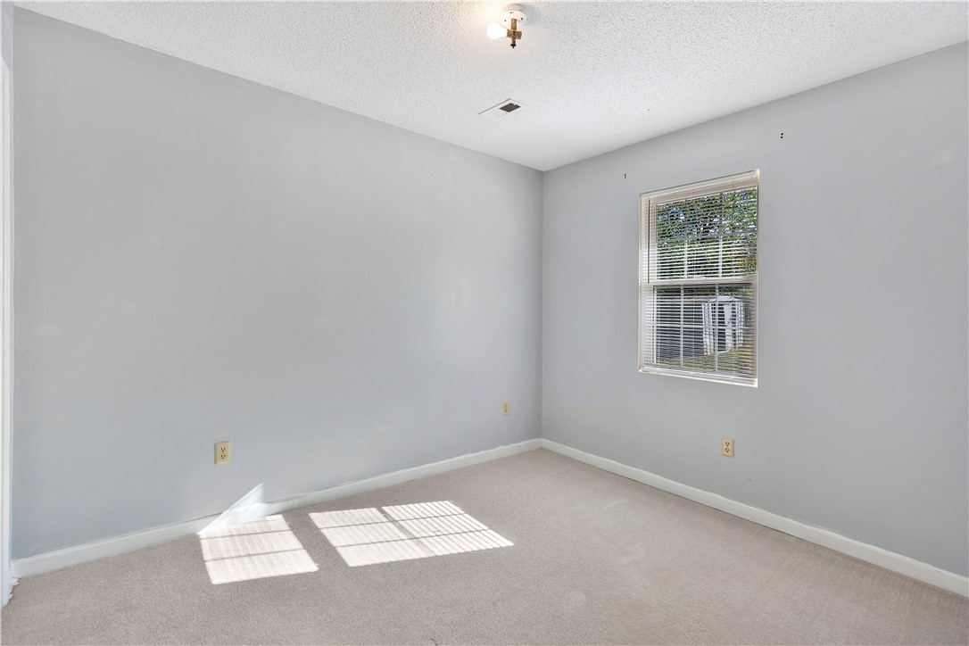 910 Campbell Street Anderson, SC 29624 - Photo 11 of 17