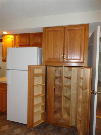 430 New Ludlow Road Chicopee, MA 01020 - Photo 8 of 12 Gallery Image 8